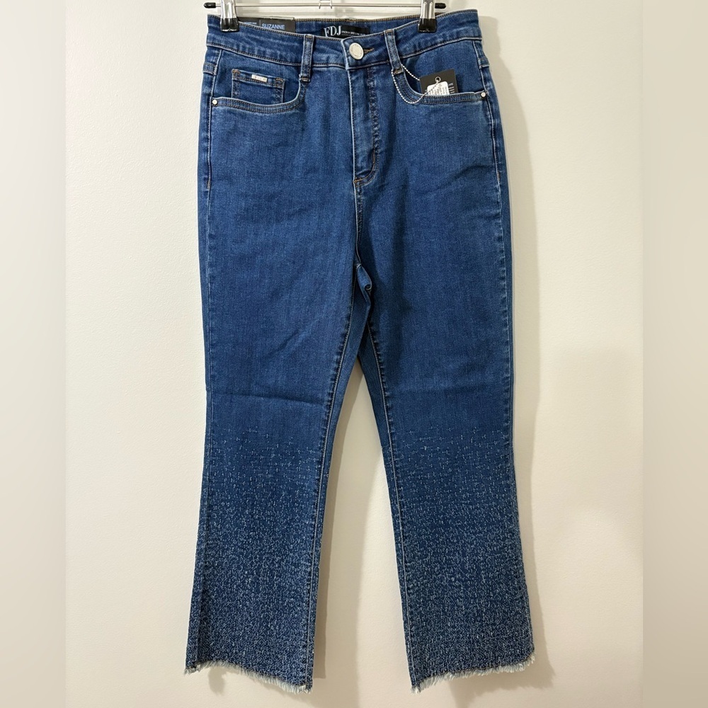 FDJ Suzanne jeans with below knee design on both legs NWT size 6